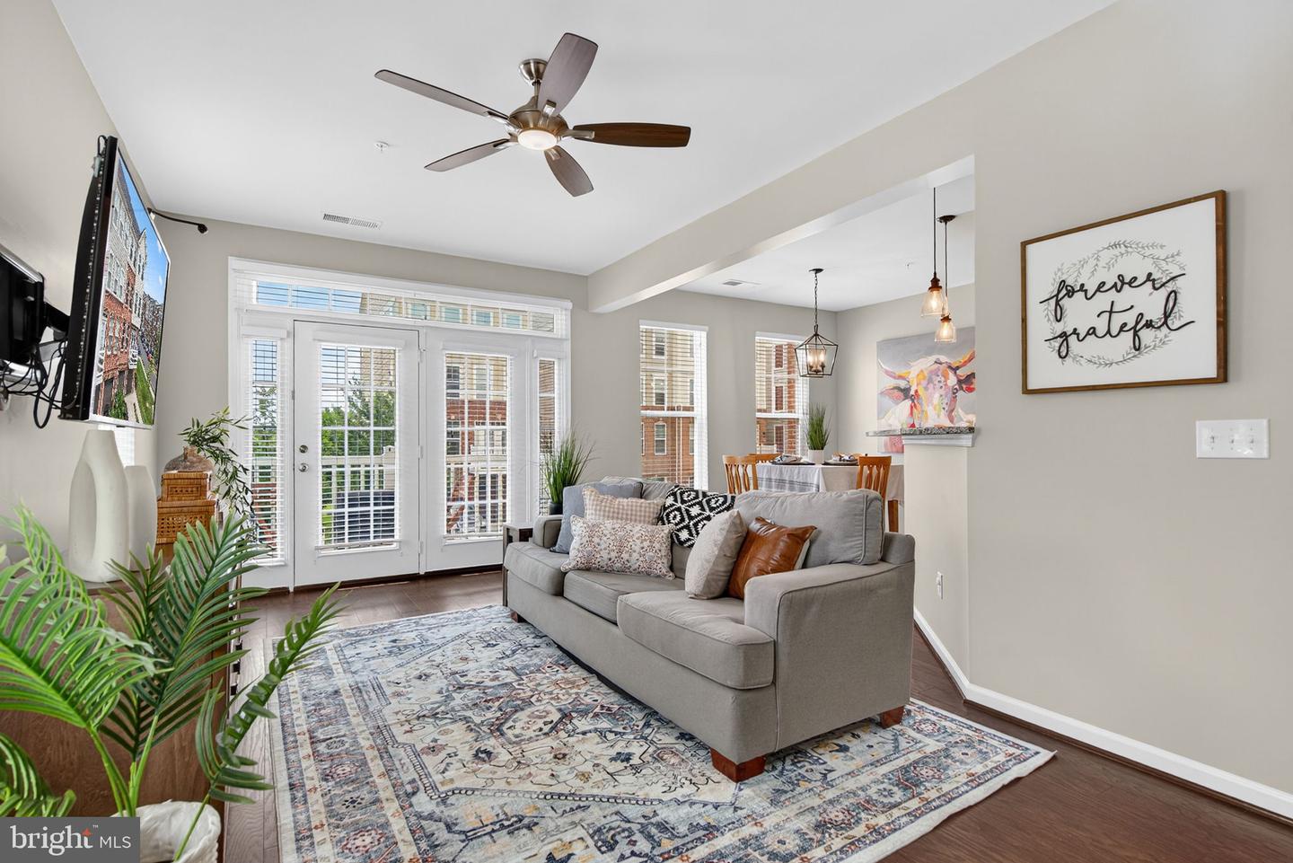 43380 TOWN GATE SQ, CHANTILLY, Virginia 20152, 3 Bedrooms Bedrooms, ,2 BathroomsBathrooms,Residential,For sale,43380 TOWN GATE SQ,VALO2102810 MLS # VALO2102810