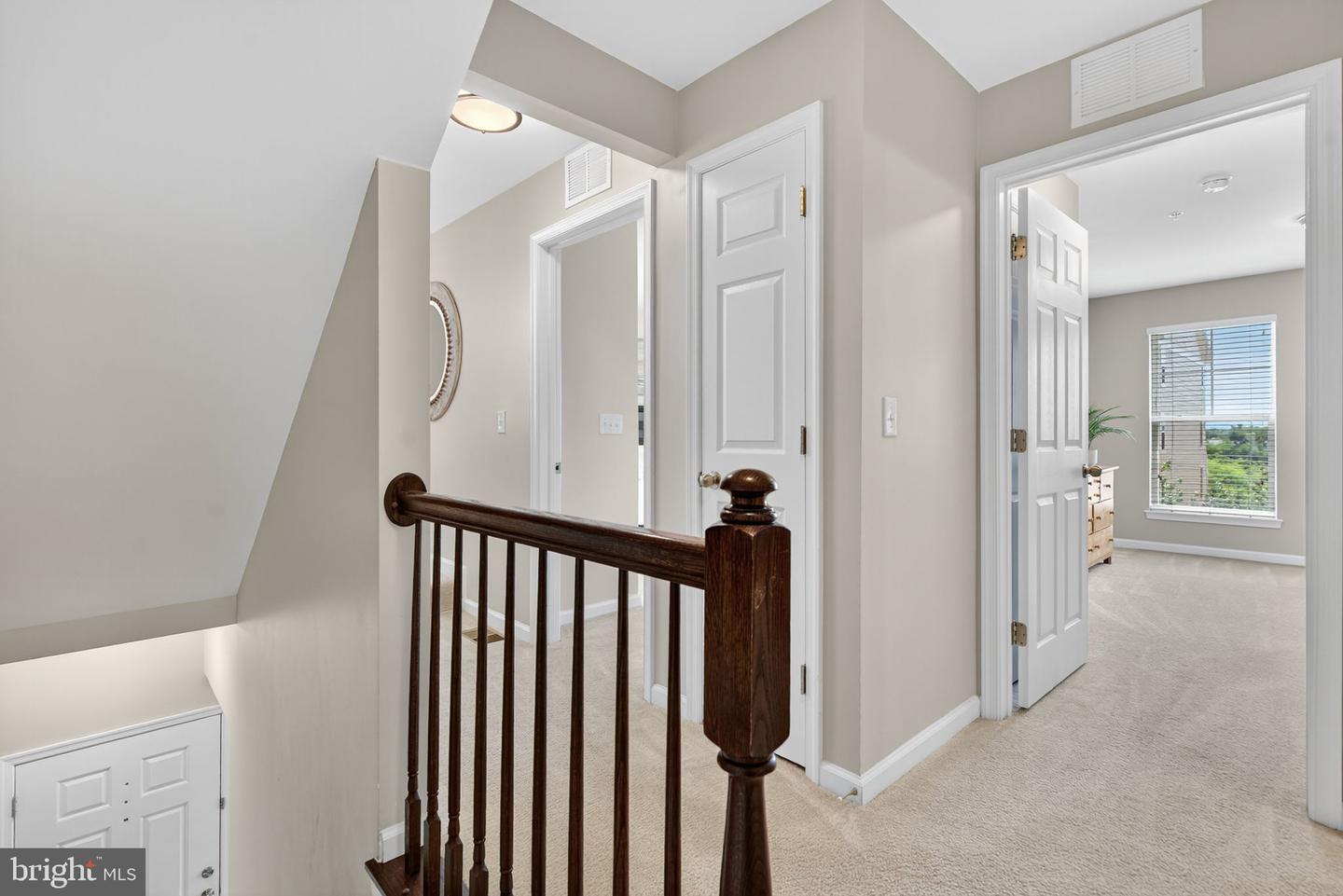 43380 TOWN GATE SQ, CHANTILLY, Virginia 20152, 3 Bedrooms Bedrooms, ,2 BathroomsBathrooms,Residential,For sale,43380 TOWN GATE SQ,VALO2102810 MLS # VALO2102810