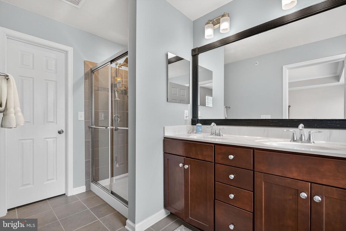 43380 TOWN GATE SQ, CHANTILLY, Virginia 20152, 3 Bedrooms Bedrooms, ,2 BathroomsBathrooms,Residential,For sale,43380 TOWN GATE SQ,VALO2102810 MLS # VALO2102810
