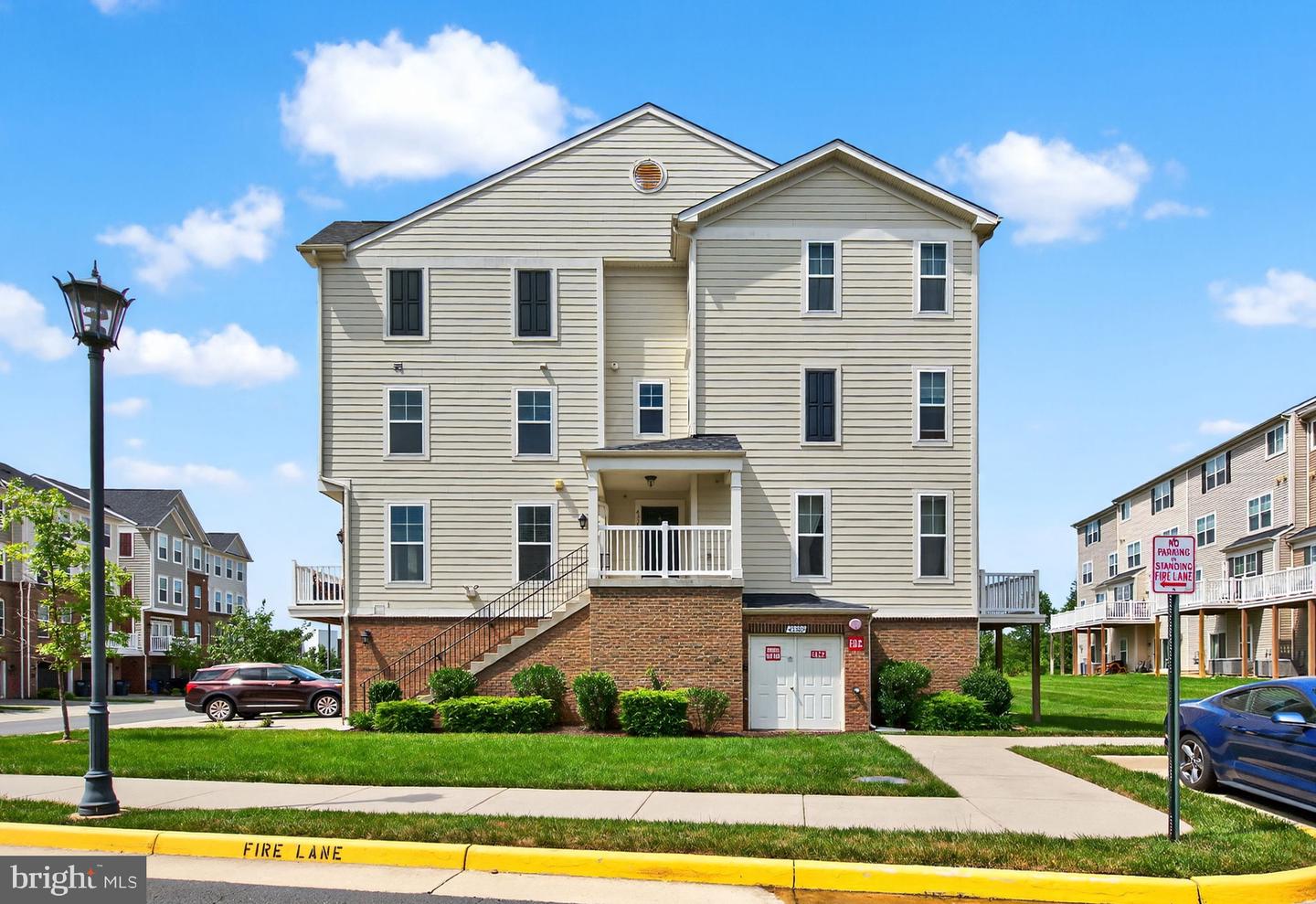 43380 TOWN GATE SQ, CHANTILLY, Virginia 20152, 3 Bedrooms Bedrooms, ,2 BathroomsBathrooms,Residential,For sale,43380 TOWN GATE SQ,VALO2102810 MLS # VALO2102810