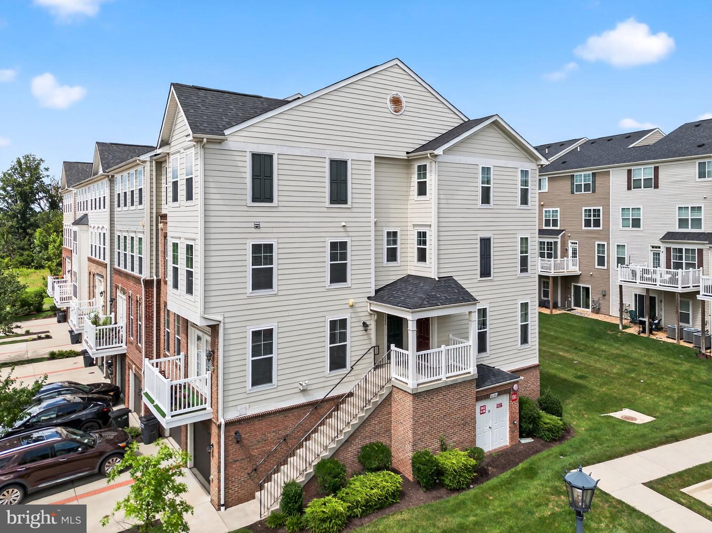 43380 TOWN GATE SQ, CHANTILLY, Virginia 20152, 3 Bedrooms Bedrooms, ,2 BathroomsBathrooms,Residential,For sale,43380 TOWN GATE SQ,VALO2102810 MLS # VALO2102810