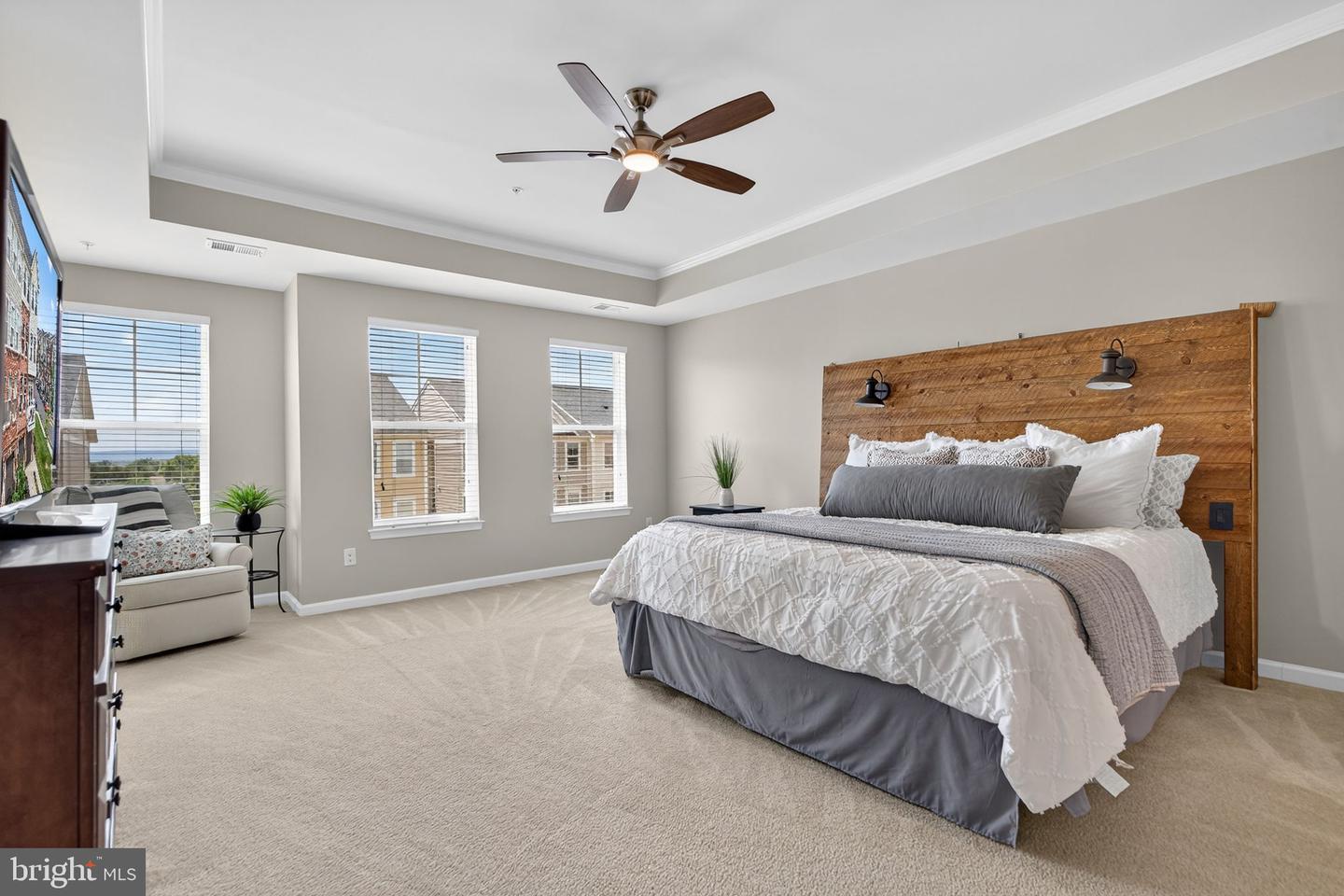 43380 TOWN GATE SQ, CHANTILLY, Virginia 20152, 3 Bedrooms Bedrooms, ,2 BathroomsBathrooms,Residential,For sale,43380 TOWN GATE SQ,VALO2102810 MLS # VALO2102810