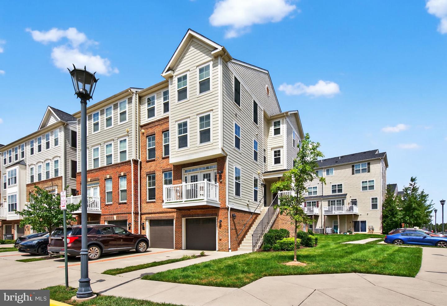 43380 TOWN GATE SQ, CHANTILLY, Virginia 20152, 3 Bedrooms Bedrooms, ,2 BathroomsBathrooms,Residential,For sale,43380 TOWN GATE SQ,VALO2102810 MLS # VALO2102810