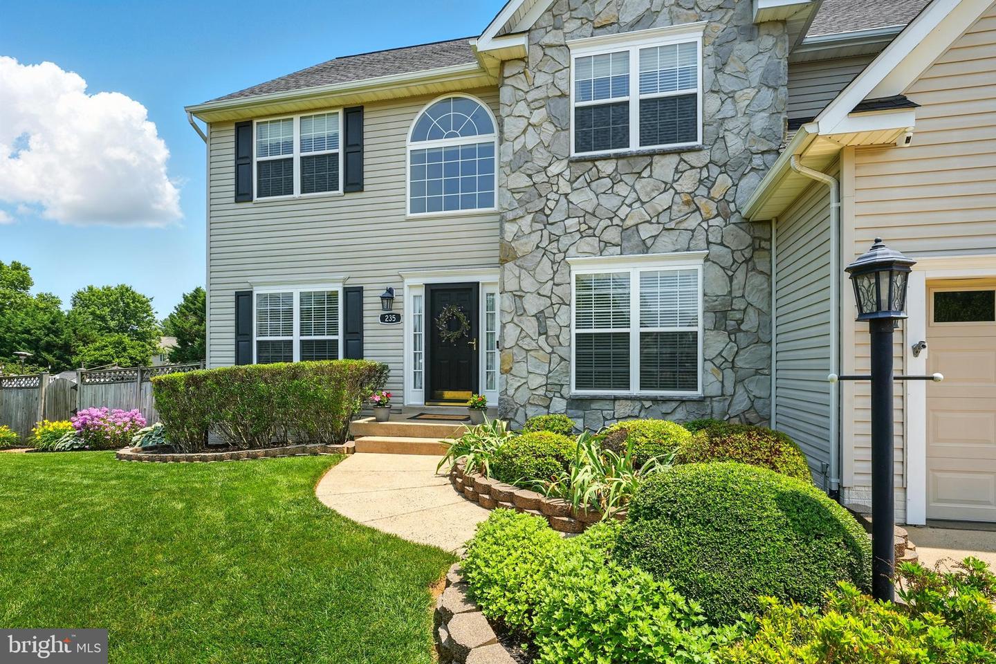 235 FOX CHASE ST, WARRENTON, Virginia 20186, 4 Bedrooms Bedrooms, ,4 BathroomsBathrooms,Residential,For sale,235 FOX CHASE ST,VAFQ2017542 MLS # VAFQ2017542