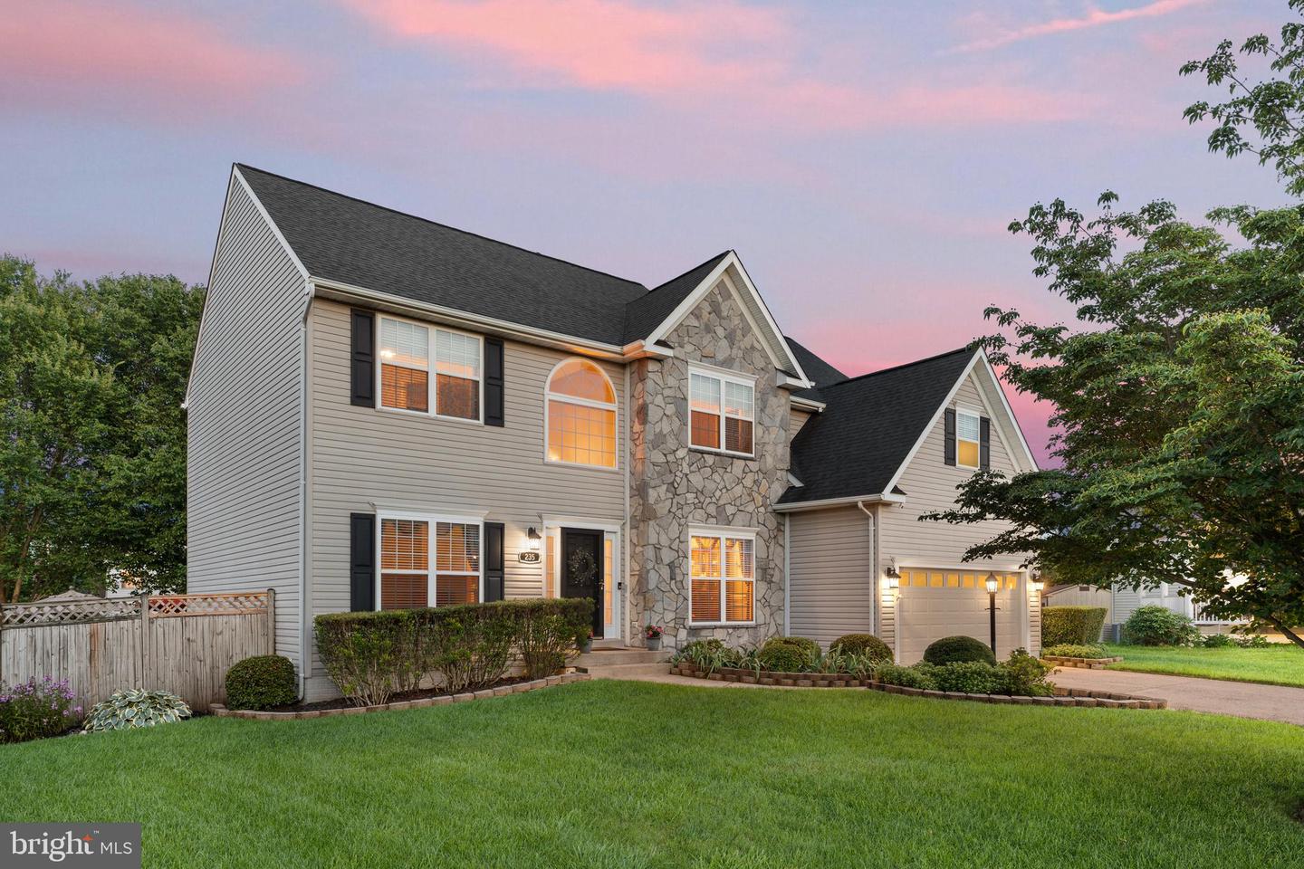 235 FOX CHASE ST, WARRENTON, Virginia 20186, 4 Bedrooms Bedrooms, ,4 BathroomsBathrooms,Residential,For sale,235 FOX CHASE ST,VAFQ2017542 MLS # VAFQ2017542
