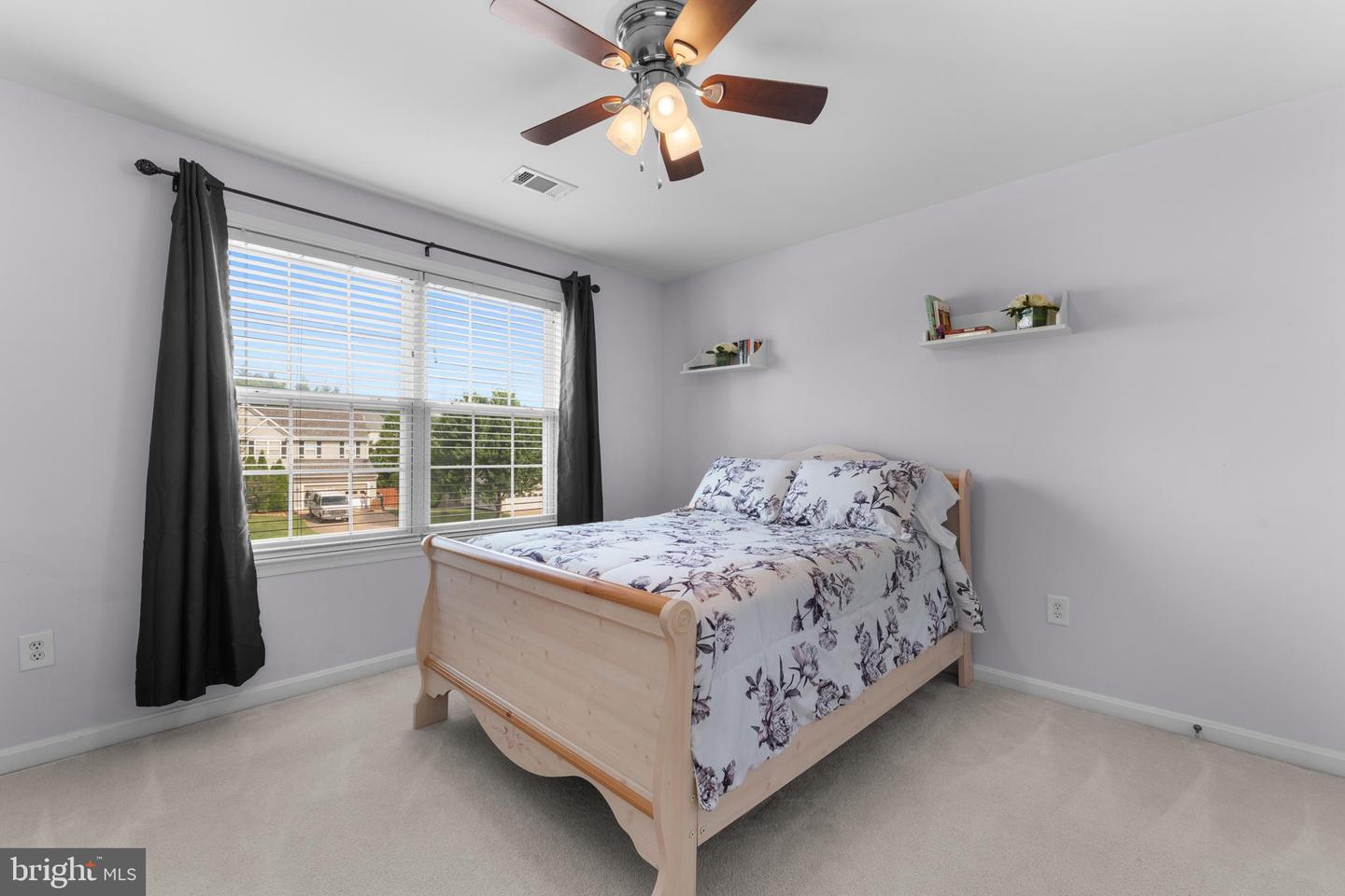 235 FOX CHASE ST, WARRENTON, Virginia 20186, 4 Bedrooms Bedrooms, ,4 BathroomsBathrooms,Residential,For sale,235 FOX CHASE ST,VAFQ2017542 MLS # VAFQ2017542