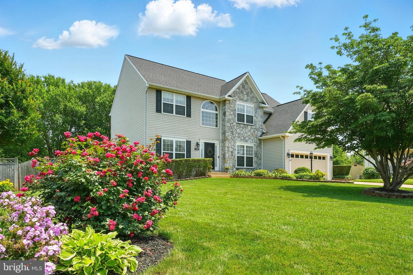235 FOX CHASE ST, WARRENTON, Virginia 20186, 4 Bedrooms Bedrooms, ,4 BathroomsBathrooms,Residential,For sale,235 FOX CHASE ST,VAFQ2017542 MLS # VAFQ2017542