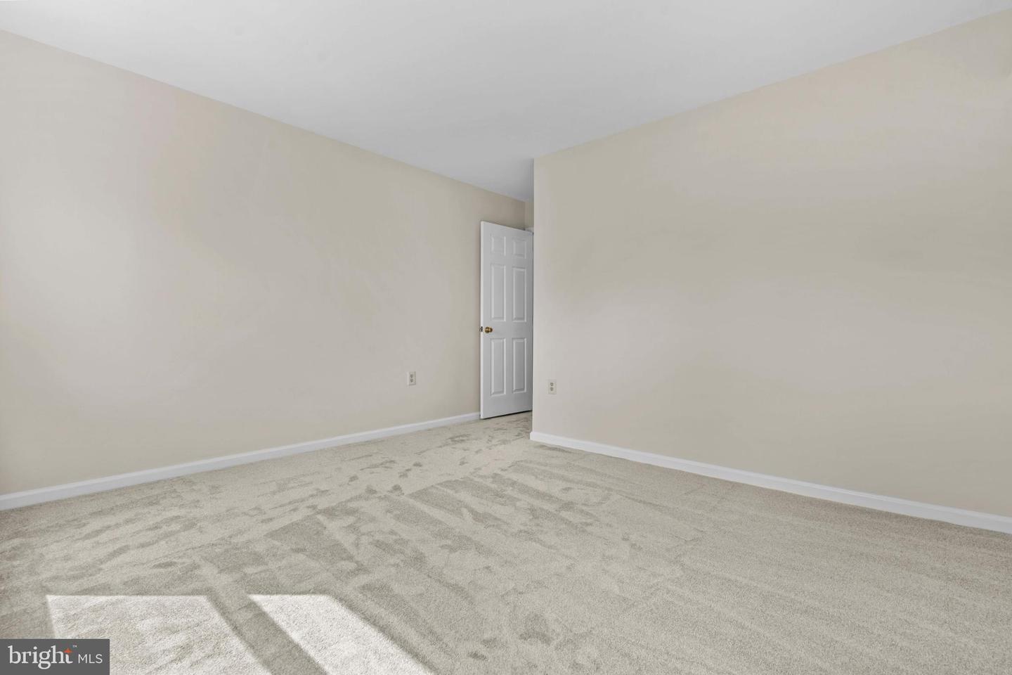 8160 RIDGE CREEK WAY, SPRINGFIELD, Virginia 22153, 4 Bedrooms Bedrooms, ,3 BathroomsBathrooms,Residential,For sale,8160 RIDGE CREEK WAY,VAFX2256658 MLS # VAFX2256658