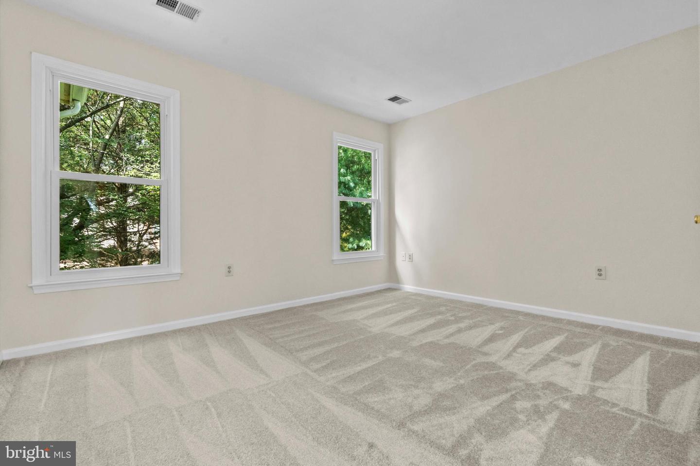 8160 RIDGE CREEK WAY, SPRINGFIELD, Virginia 22153, 4 Bedrooms Bedrooms, ,3 BathroomsBathrooms,Residential,For sale,8160 RIDGE CREEK WAY,VAFX2256658 MLS # VAFX2256658