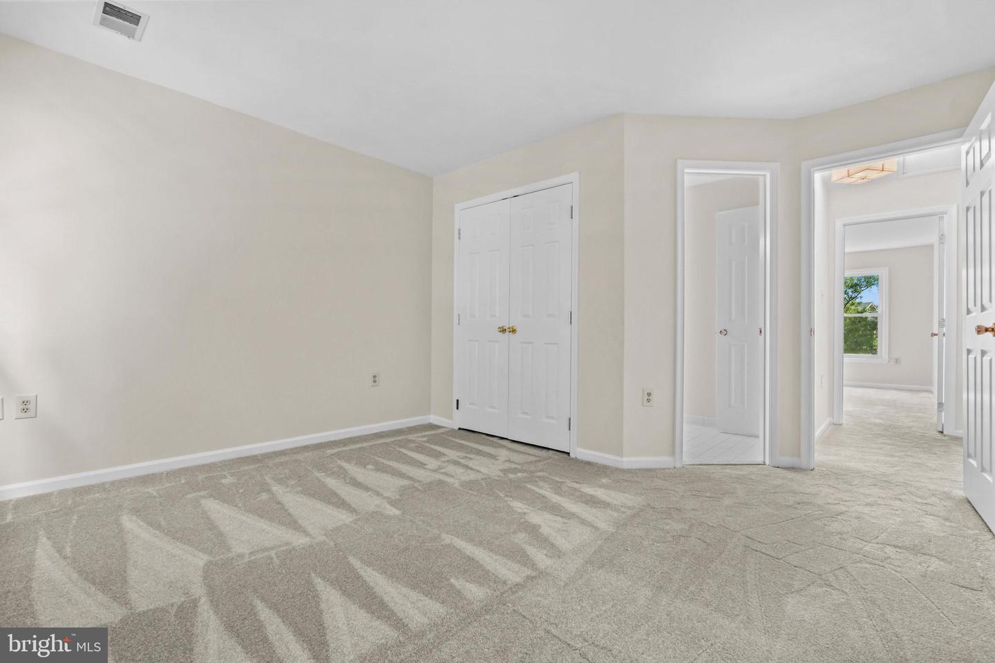 8160 RIDGE CREEK WAY, SPRINGFIELD, Virginia 22153, 4 Bedrooms Bedrooms, ,3 BathroomsBathrooms,Residential,For sale,8160 RIDGE CREEK WAY,VAFX2256658 MLS # VAFX2256658