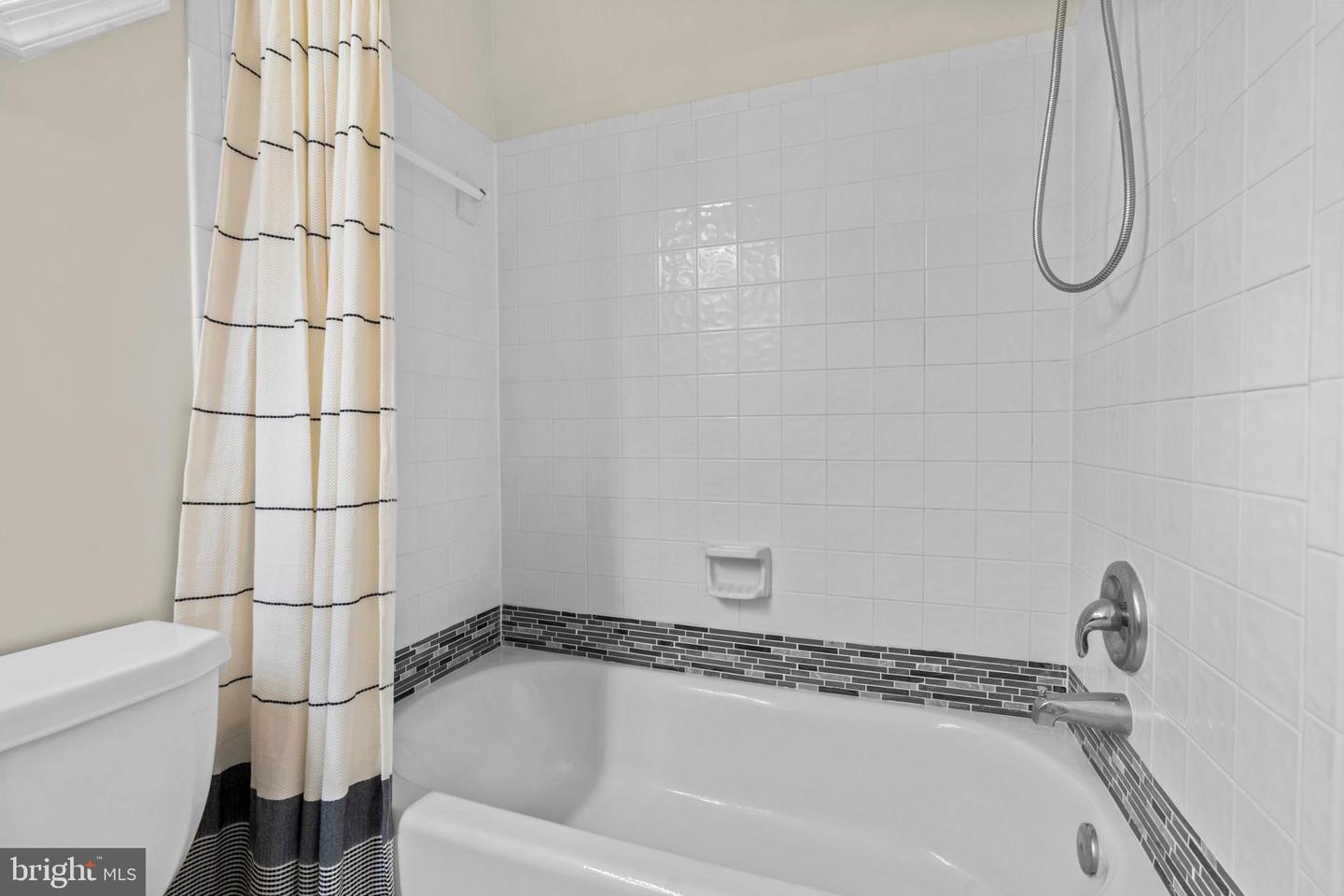 8160 RIDGE CREEK WAY, SPRINGFIELD, Virginia 22153, 4 Bedrooms Bedrooms, ,3 BathroomsBathrooms,Residential,For sale,8160 RIDGE CREEK WAY,VAFX2256658 MLS # VAFX2256658