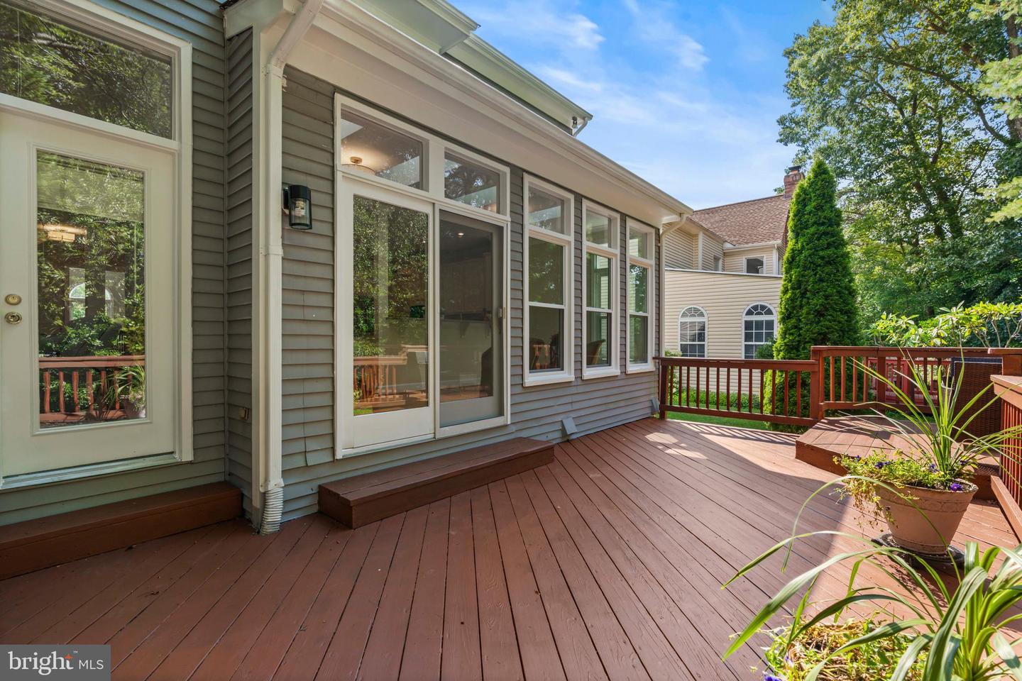 8160 RIDGE CREEK WAY, SPRINGFIELD, Virginia 22153, 4 Bedrooms Bedrooms, ,3 BathroomsBathrooms,Residential,For sale,8160 RIDGE CREEK WAY,VAFX2256658 MLS # VAFX2256658