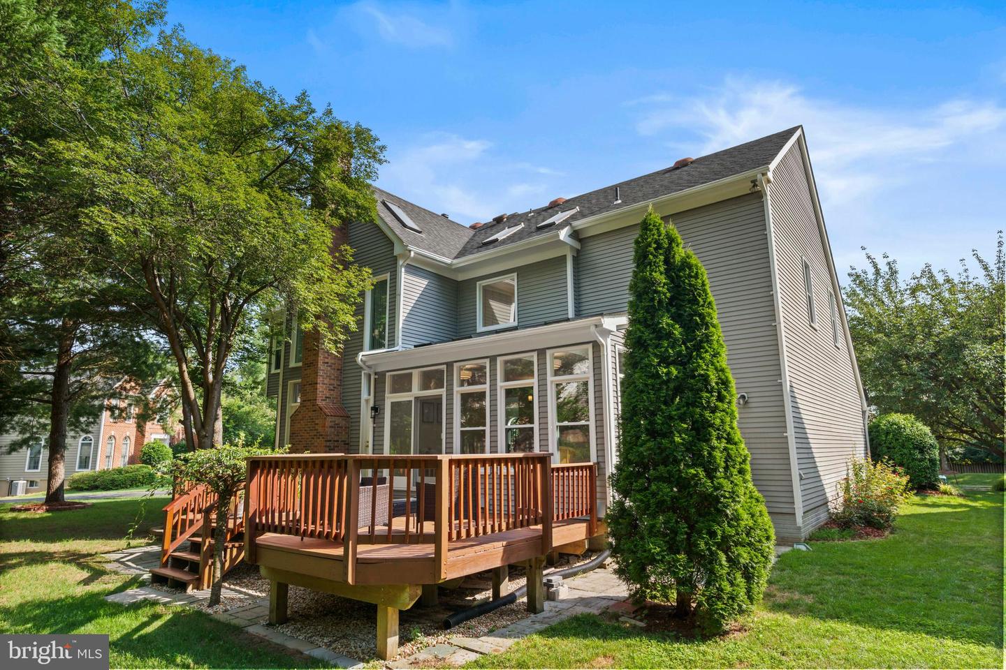 8160 RIDGE CREEK WAY, SPRINGFIELD, Virginia 22153, 4 Bedrooms Bedrooms, ,3 BathroomsBathrooms,Residential,For sale,8160 RIDGE CREEK WAY,VAFX2256658 MLS # VAFX2256658