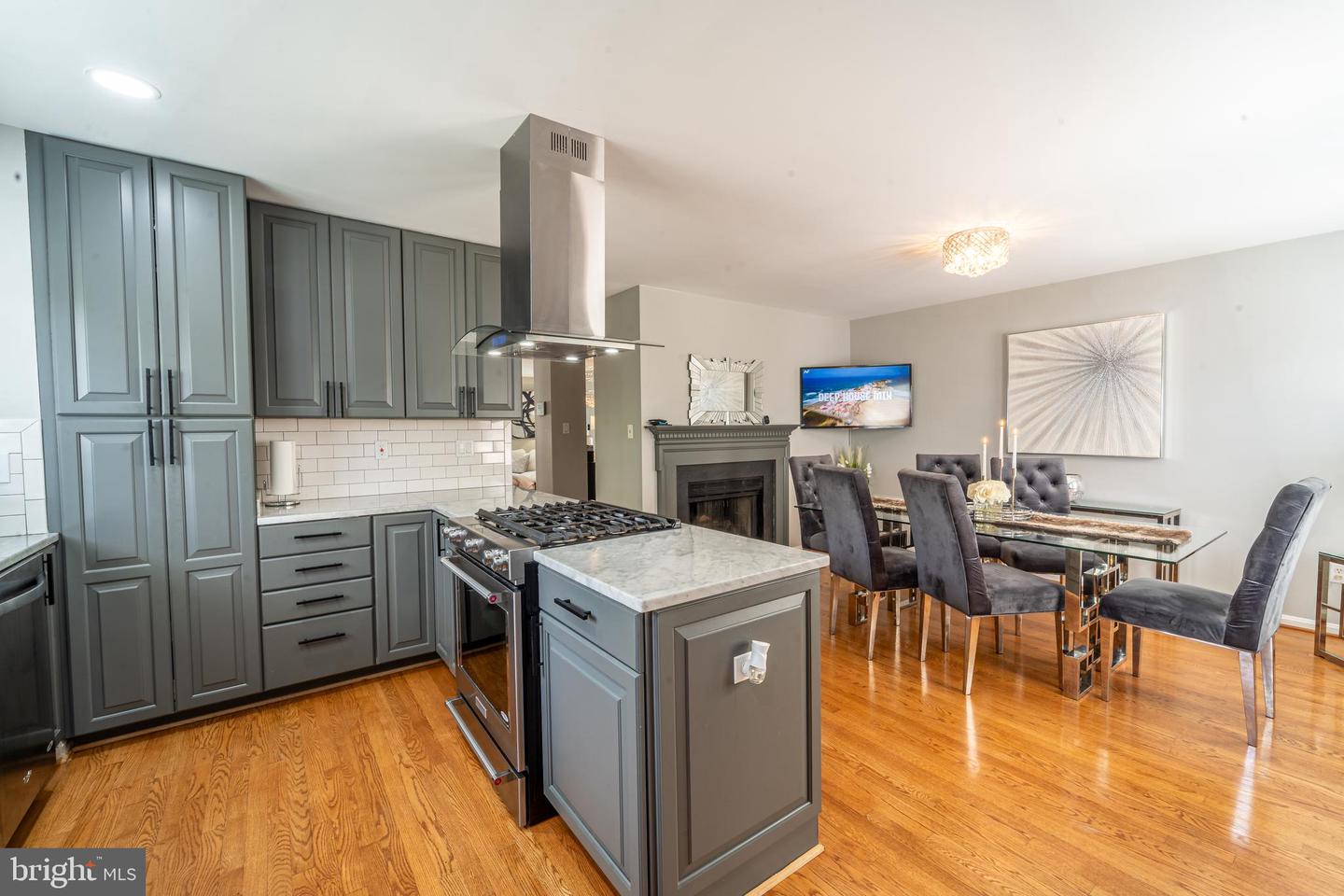 6427 KNAPSACK LN, CENTREVILLE, Virginia 20121, 3 Bedrooms Bedrooms, ,2 BathroomsBathrooms,Residential,For sale,6427 KNAPSACK LN,VAFX2256670 MLS # VAFX2256670