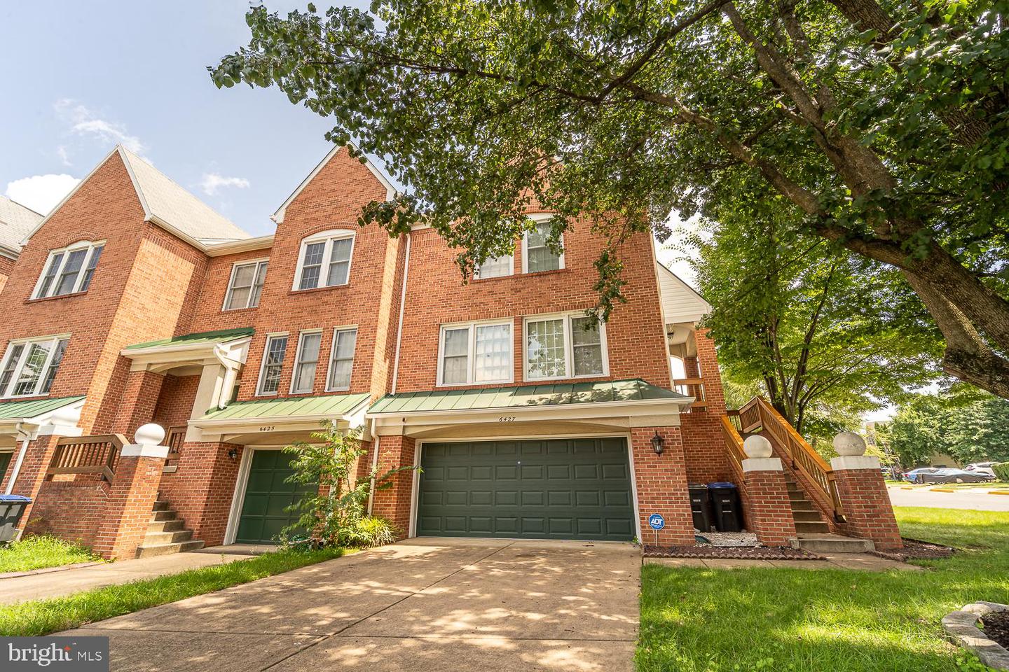 6427 KNAPSACK LN, CENTREVILLE, Virginia 20121, 3 Bedrooms Bedrooms, ,2 BathroomsBathrooms,Residential,For sale,6427 KNAPSACK LN,VAFX2256670 MLS # VAFX2256670