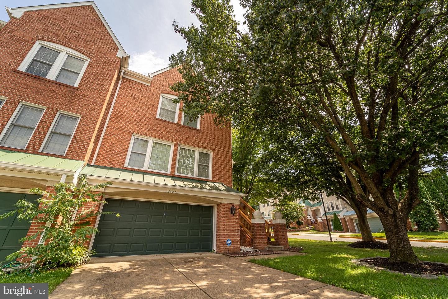 6427 KNAPSACK LN, CENTREVILLE, Virginia 20121, 3 Bedrooms Bedrooms, ,2 BathroomsBathrooms,Residential,For sale,6427 KNAPSACK LN,VAFX2256670 MLS # VAFX2256670