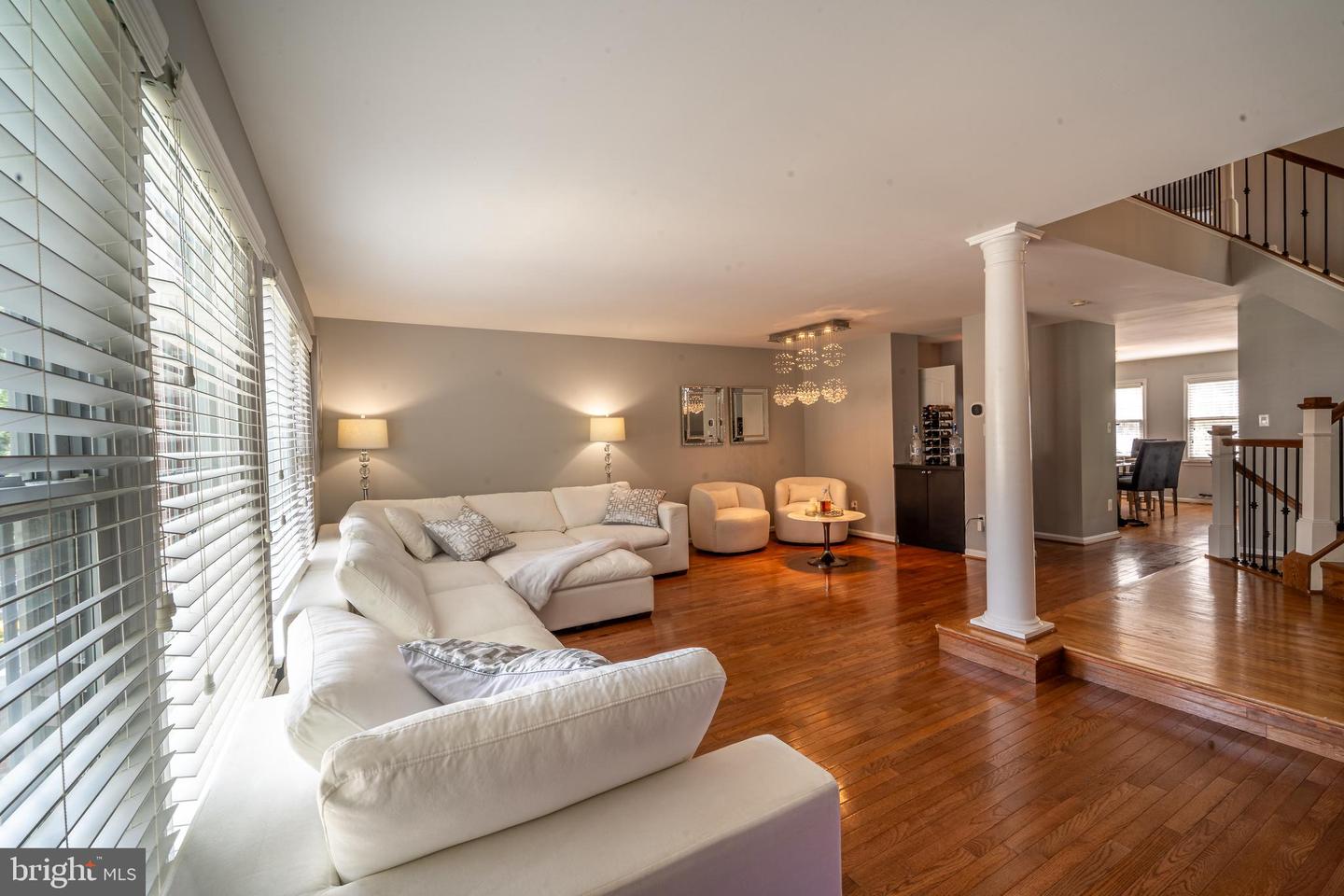 6427 KNAPSACK LN, CENTREVILLE, Virginia 20121, 3 Bedrooms Bedrooms, ,2 BathroomsBathrooms,Residential,For sale,6427 KNAPSACK LN,VAFX2256670 MLS # VAFX2256670