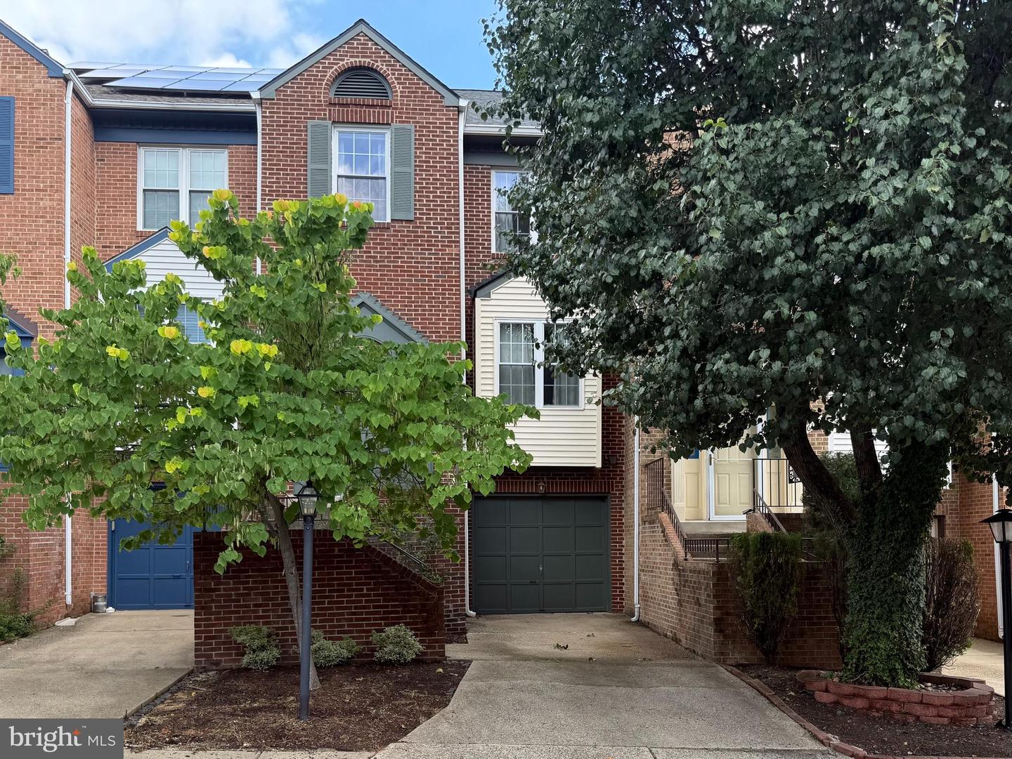6152 CASTLETOWN WAY, ALEXANDRIA, Virginia 22310, 3 Bedrooms Bedrooms, ,2 BathroomsBathrooms,Residential,For sale,6152 CASTLETOWN WAY,VAFX2256706 MLS # VAFX2256706