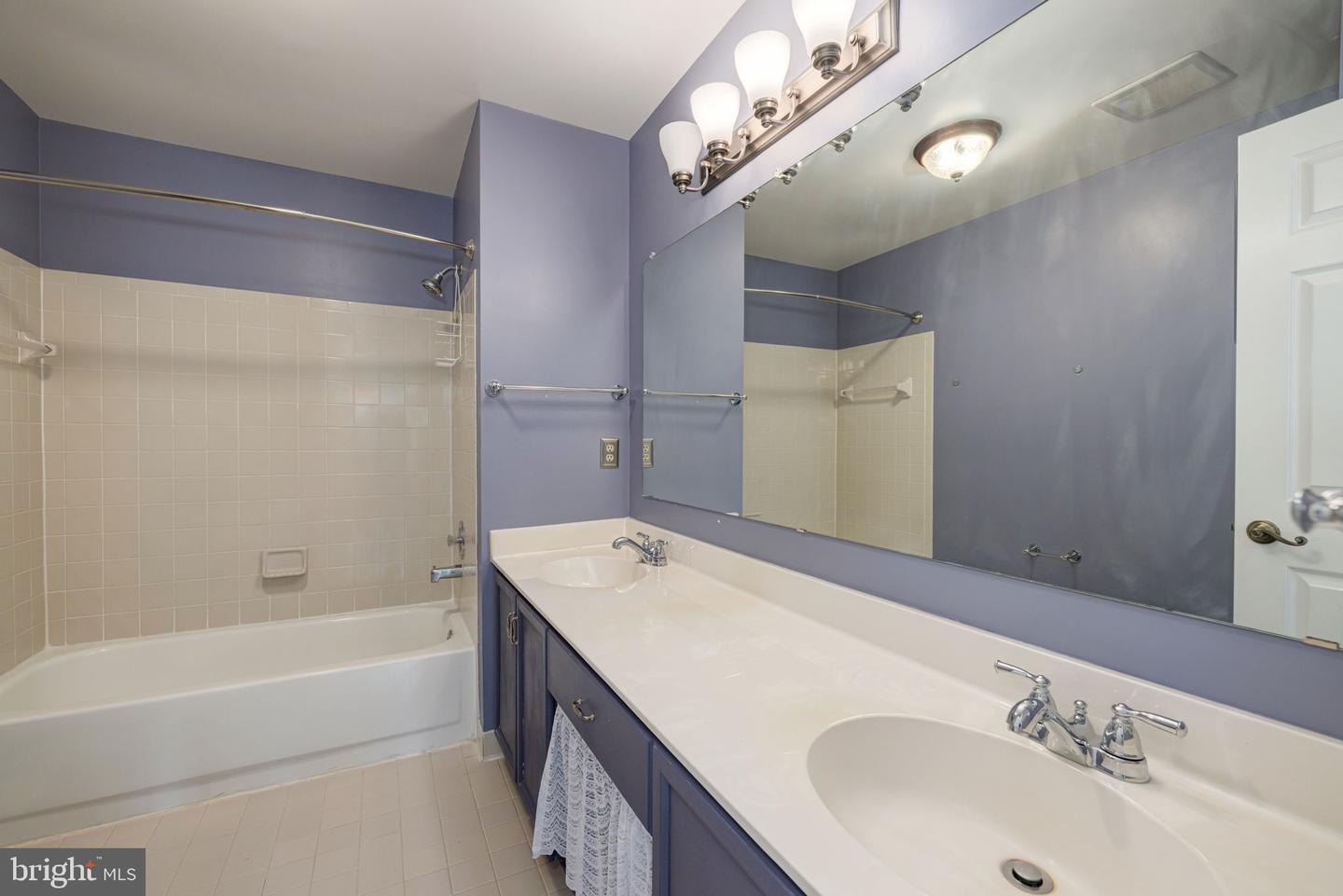 6152 CASTLETOWN WAY, ALEXANDRIA, Virginia 22310, 3 Bedrooms Bedrooms, ,2 BathroomsBathrooms,Residential,For sale,6152 CASTLETOWN WAY,VAFX2256706 MLS # VAFX2256706