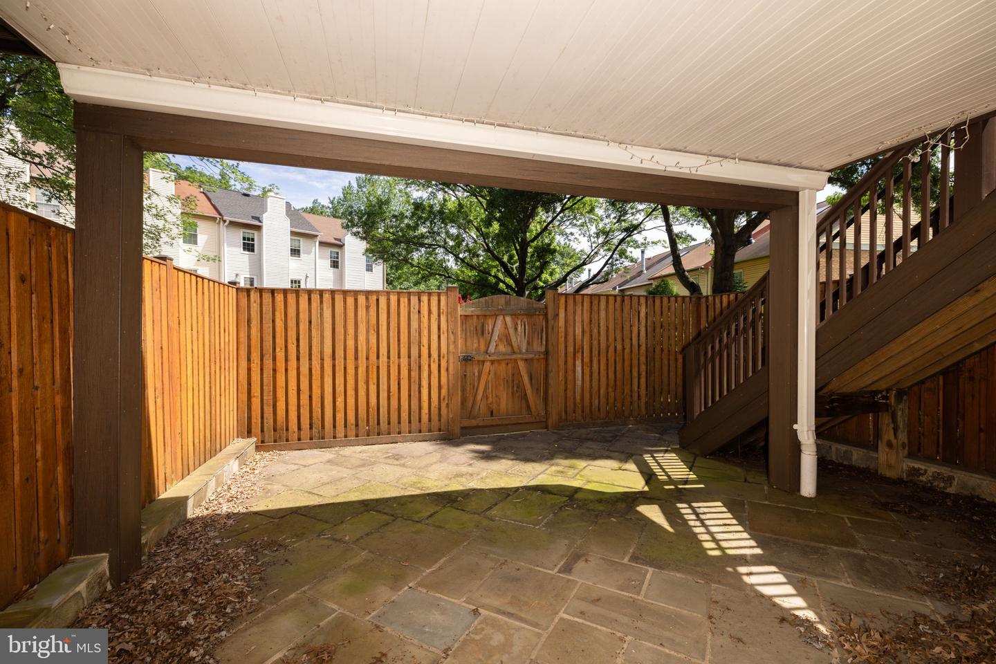 6152 CASTLETOWN WAY, ALEXANDRIA, Virginia 22310, 3 Bedrooms Bedrooms, ,2 BathroomsBathrooms,Residential,For sale,6152 CASTLETOWN WAY,VAFX2256706 MLS # VAFX2256706