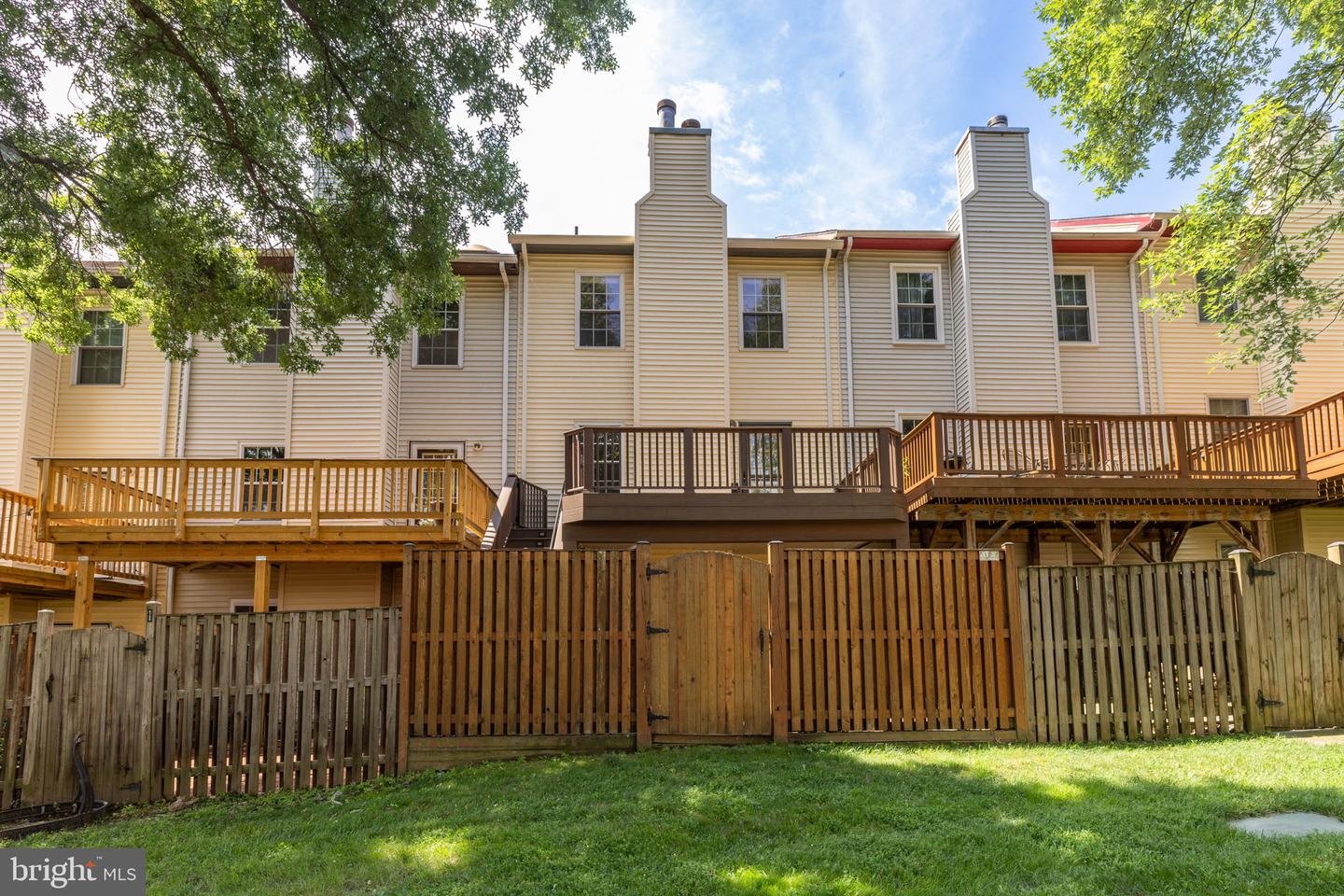 6152 CASTLETOWN WAY, ALEXANDRIA, Virginia 22310, 3 Bedrooms Bedrooms, ,2 BathroomsBathrooms,Residential,For sale,6152 CASTLETOWN WAY,VAFX2256706 MLS # VAFX2256706