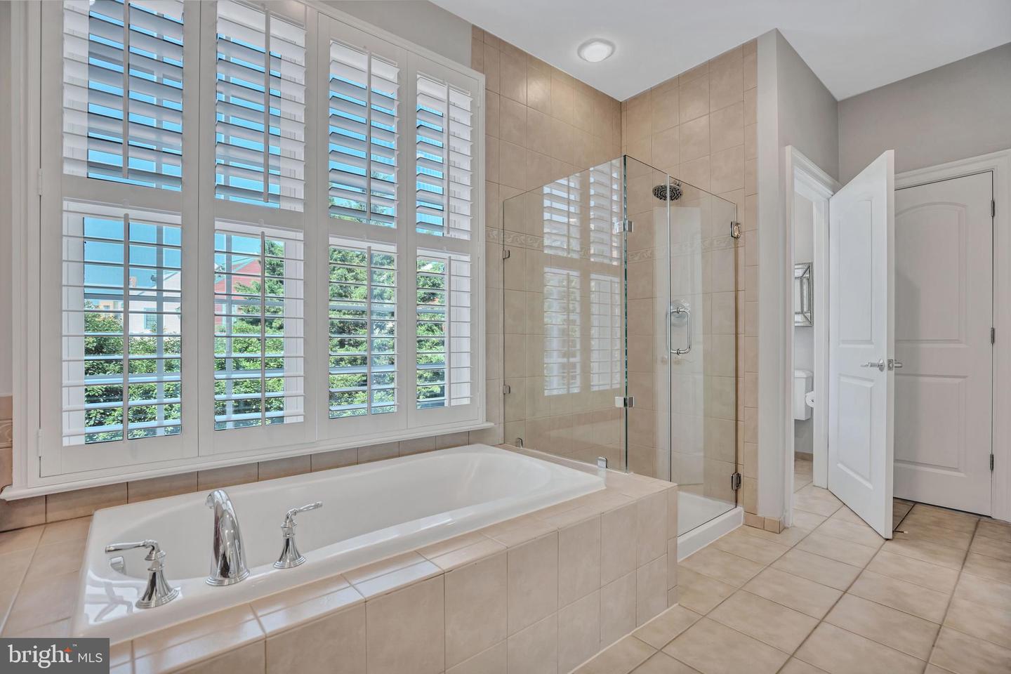 1511 PORTNER RD, ALEXANDRIA, Virginia 22314, 4 Bedrooms Bedrooms, ,4 BathroomsBathrooms,Residential,For sale,1511 PORTNER RD,VAAX2047702 MLS # VAAX2047702