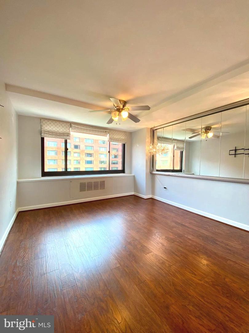 1021 ARLINGTON BLVD #942, ARLINGTON, Virginia 22209, 1 Bedroom Bedrooms, ,1 BathroomBathrooms,Residential,For sale,1021 ARLINGTON BLVD #942,VAAR2061200 MLS # VAAR2061200