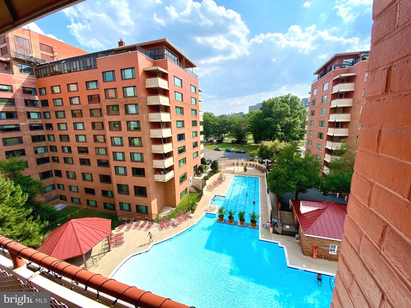 1021 ARLINGTON BLVD #942, ARLINGTON, Virginia 22209, 1 Bedroom Bedrooms, ,1 BathroomBathrooms,Residential,For sale,1021 ARLINGTON BLVD #942,VAAR2061200 MLS # VAAR2061200