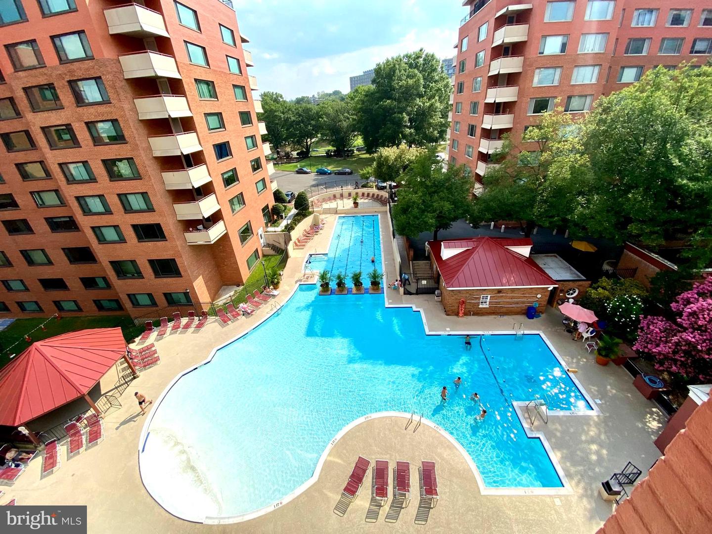 1021 ARLINGTON BLVD #942, ARLINGTON, Virginia 22209, 1 Bedroom Bedrooms, ,1 BathroomBathrooms,Residential,For sale,1021 ARLINGTON BLVD #942,VAAR2061200 MLS # VAAR2061200