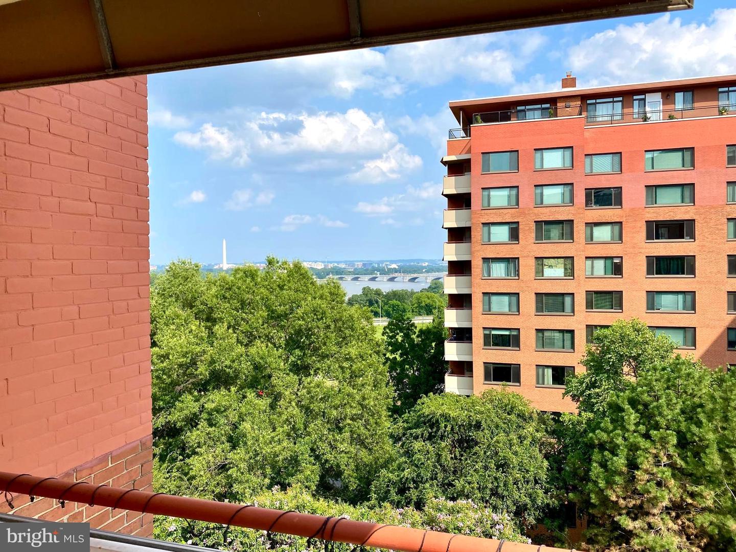 1021 ARLINGTON BLVD #942, ARLINGTON, Virginia 22209, 1 Bedroom Bedrooms, ,1 BathroomBathrooms,Residential,For sale,1021 ARLINGTON BLVD #942,VAAR2061200 MLS # VAAR2061200