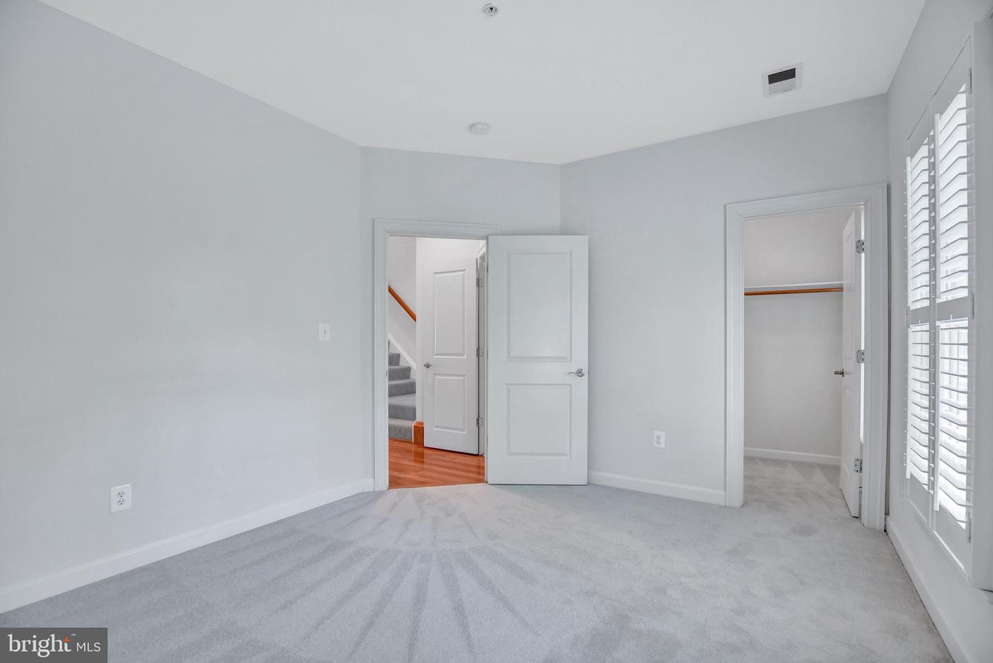 715 CARPENTER RD, ALEXANDRIA, Virginia 22314, 3 Bedrooms Bedrooms, ,3 BathroomsBathrooms,Residential,For sale,715 CARPENTER RD,VAAX2047714 MLS # VAAX2047714