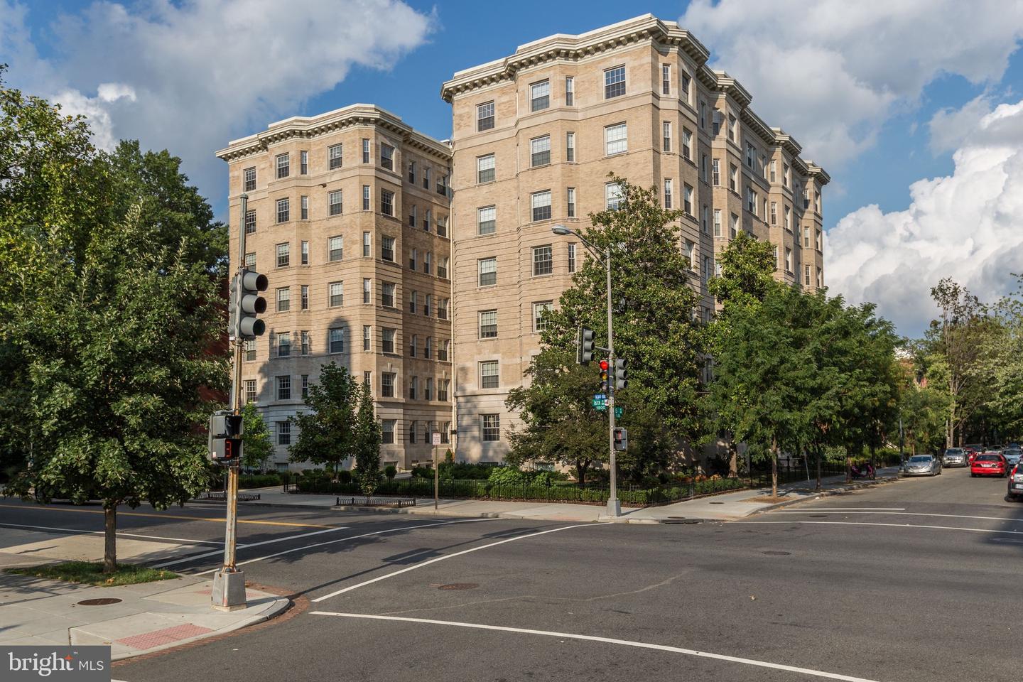 1801 16TH ST NW #102, WASHINGTON, District Of Columbia 20009, 1 Bedroom Bedrooms, ,1 BathroomBathrooms,Residential,For sale,1801 16TH ST NW #102,DCDC2211538 MLS # DCDC2211538