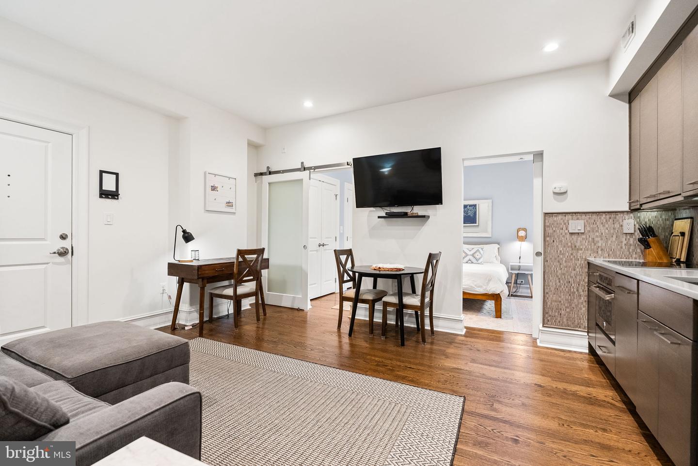 1801 16TH ST NW #102, WASHINGTON, District Of Columbia 20009, 1 Bedroom Bedrooms, ,1 BathroomBathrooms,Residential,For sale,1801 16TH ST NW #102,DCDC2211538 MLS # DCDC2211538