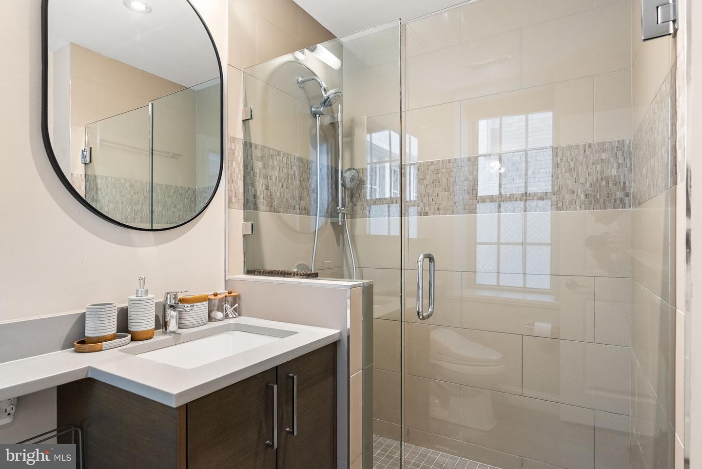 1801 16TH ST NW #102, WASHINGTON, District Of Columbia 20009, 1 Bedroom Bedrooms, ,1 BathroomBathrooms,Residential,For sale,1801 16TH ST NW #102,DCDC2211538 MLS # DCDC2211538