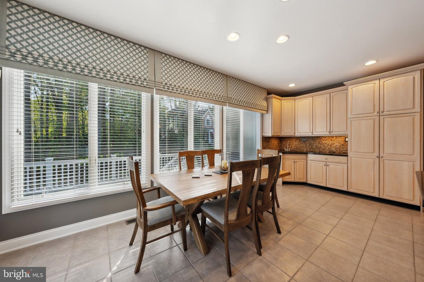 1284 COBBLE POND WAY, VIENNA, Virginia 22182, 5 Bedrooms Bedrooms, ,6 BathroomsBathrooms,Residential,For sale,1284 COBBLE POND WAY,VAFX2256844 MLS # VAFX2256844
