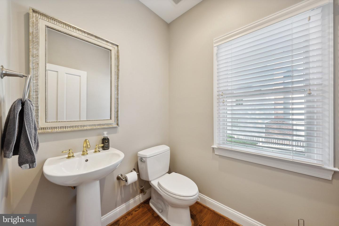 1284 COBBLE POND WAY, VIENNA, Virginia 22182, 5 Bedrooms Bedrooms, ,6 BathroomsBathrooms,Residential,For sale,1284 COBBLE POND WAY,VAFX2256844 MLS # VAFX2256844