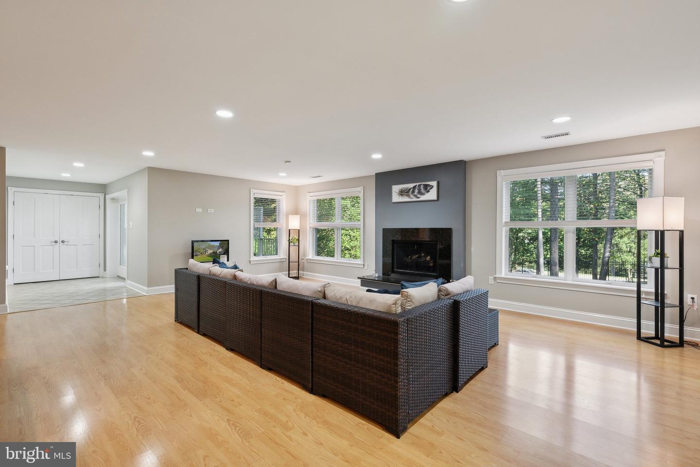 1284 COBBLE POND WAY, VIENNA, Virginia 22182, 5 Bedrooms Bedrooms, ,6 BathroomsBathrooms,Residential,For sale,1284 COBBLE POND WAY,VAFX2256844 MLS # VAFX2256844