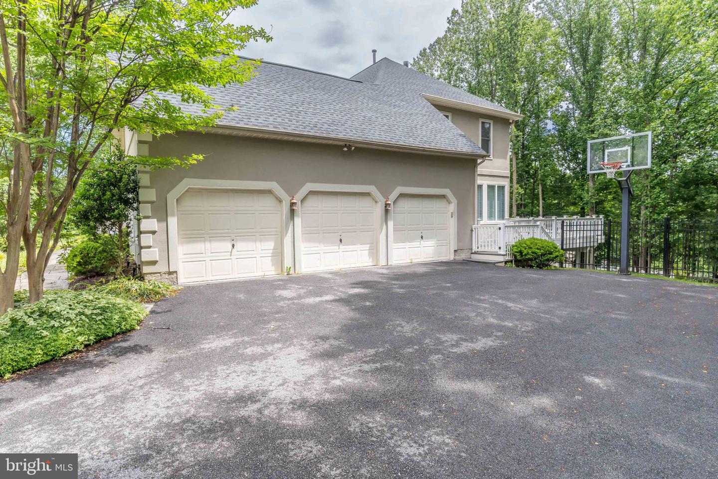 1284 COBBLE POND WAY, VIENNA, Virginia 22182, 5 Bedrooms Bedrooms, ,6 BathroomsBathrooms,Residential,For sale,1284 COBBLE POND WAY,VAFX2256844 MLS # VAFX2256844