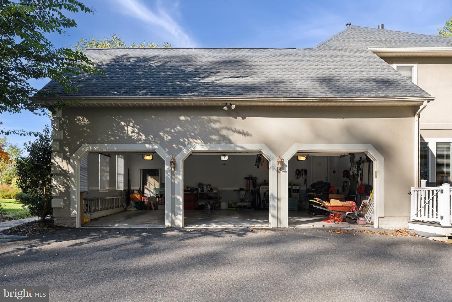 1284 COBBLE POND WAY, VIENNA, Virginia 22182, 5 Bedrooms Bedrooms, ,6 BathroomsBathrooms,Residential,For sale,1284 COBBLE POND WAY,VAFX2256844 MLS # VAFX2256844