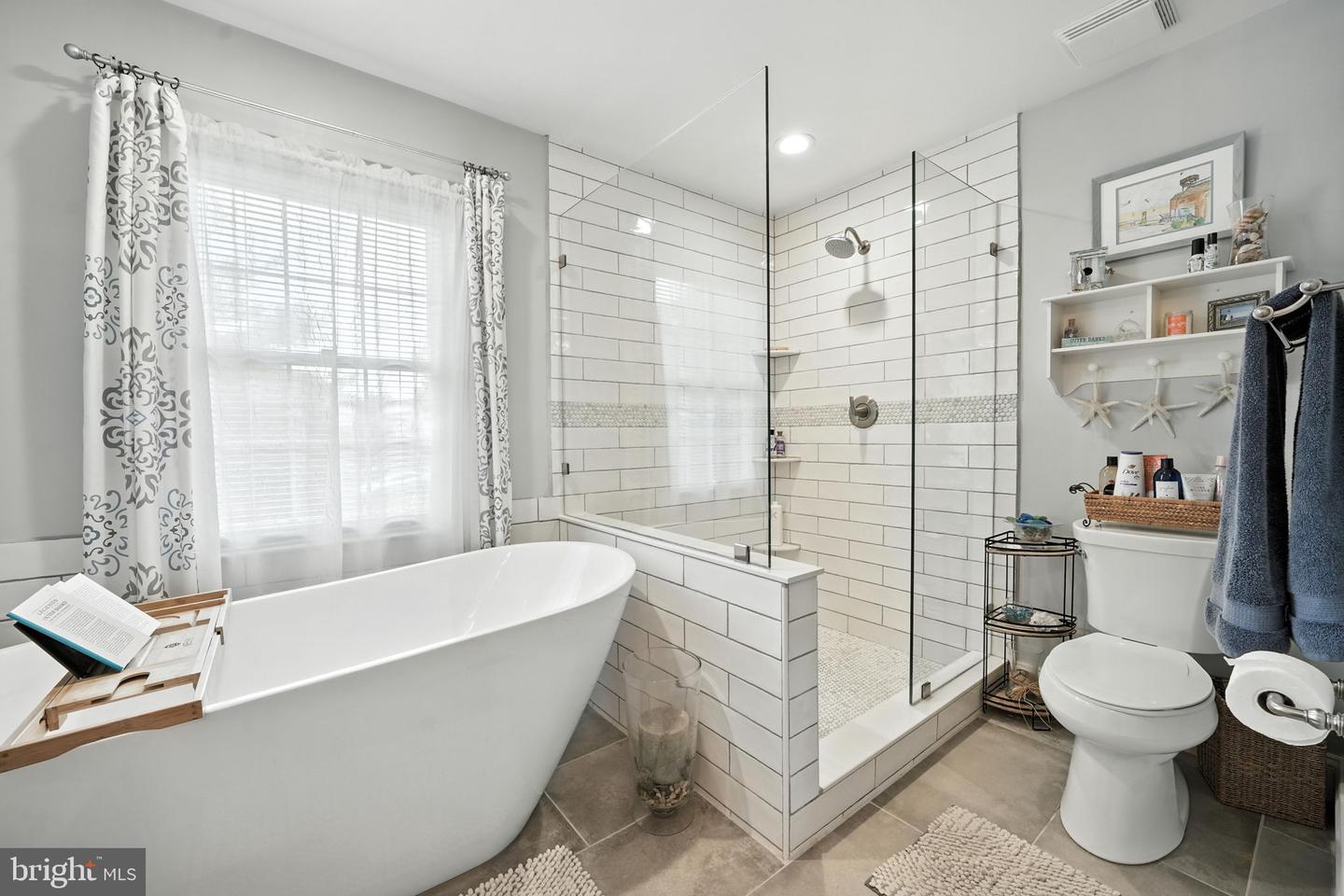 14434 N SLOPE ST, CENTREVILLE, Virginia 20120, 4 Bedrooms Bedrooms, ,3 BathroomsBathrooms,Residential,For sale,14434 N SLOPE ST,VAFX2256858 MLS # VAFX2256858