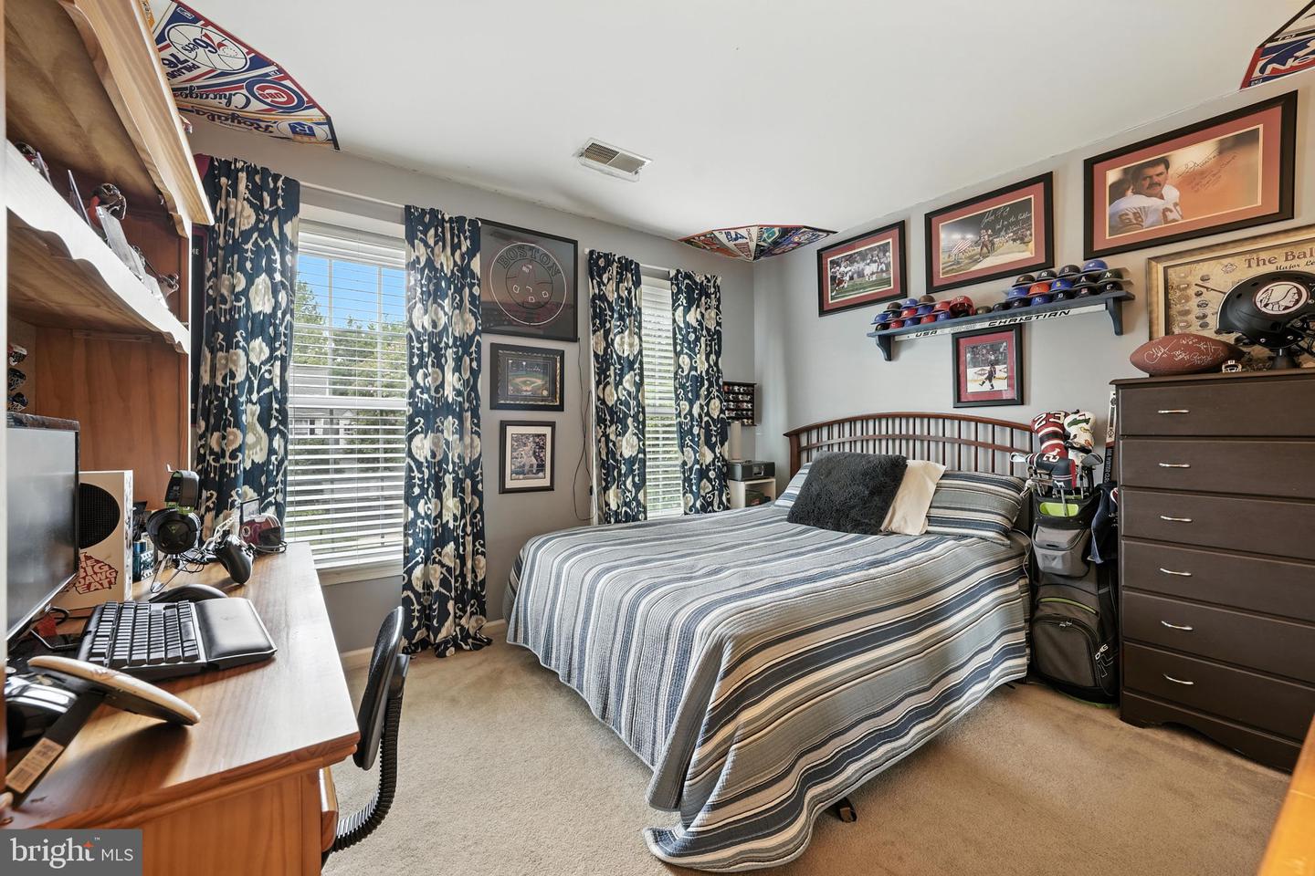 14434 N SLOPE ST, CENTREVILLE, Virginia 20120, 4 Bedrooms Bedrooms, ,3 BathroomsBathrooms,Residential,For sale,14434 N SLOPE ST,VAFX2256858 MLS # VAFX2256858