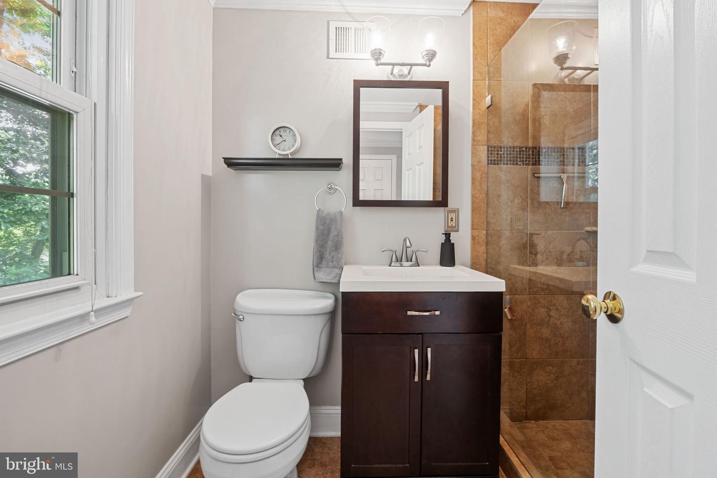 6362 WOODLAND RIDGE CT, CENTREVILLE, Virginia 20121, 4 Bedrooms Bedrooms, ,2 BathroomsBathrooms,Residential,For sale,6362 WOODLAND RIDGE CT,VAFX2256886 MLS # VAFX2256886
