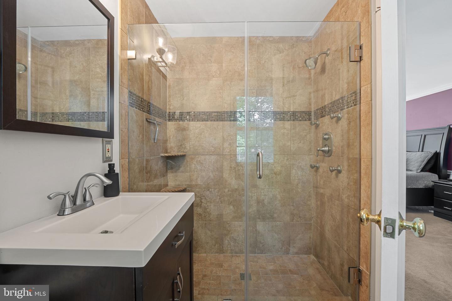 6362 WOODLAND RIDGE CT, CENTREVILLE, Virginia 20121, 4 Bedrooms Bedrooms, ,2 BathroomsBathrooms,Residential,For sale,6362 WOODLAND RIDGE CT,VAFX2256886 MLS # VAFX2256886