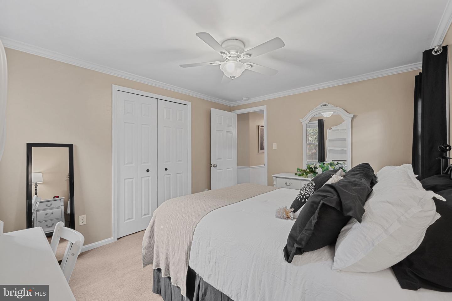 6362 WOODLAND RIDGE CT, CENTREVILLE, Virginia 20121, 4 Bedrooms Bedrooms, ,2 BathroomsBathrooms,Residential,For sale,6362 WOODLAND RIDGE CT,VAFX2256886 MLS # VAFX2256886
