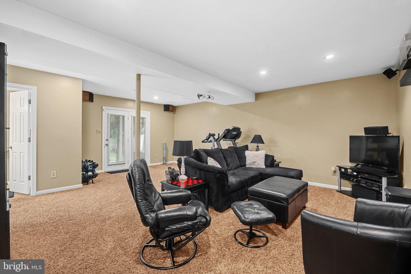 6362 WOODLAND RIDGE CT, CENTREVILLE, Virginia 20121, 4 Bedrooms Bedrooms, ,2 BathroomsBathrooms,Residential,For sale,6362 WOODLAND RIDGE CT,VAFX2256886 MLS # VAFX2256886