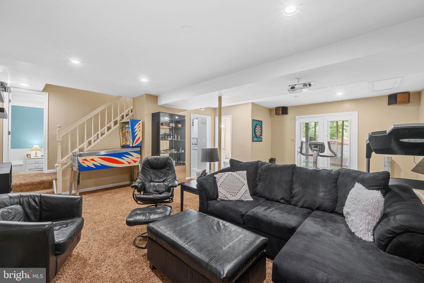 6362 WOODLAND RIDGE CT, CENTREVILLE, Virginia 20121, 4 Bedrooms Bedrooms, ,2 BathroomsBathrooms,Residential,For sale,6362 WOODLAND RIDGE CT,VAFX2256886 MLS # VAFX2256886