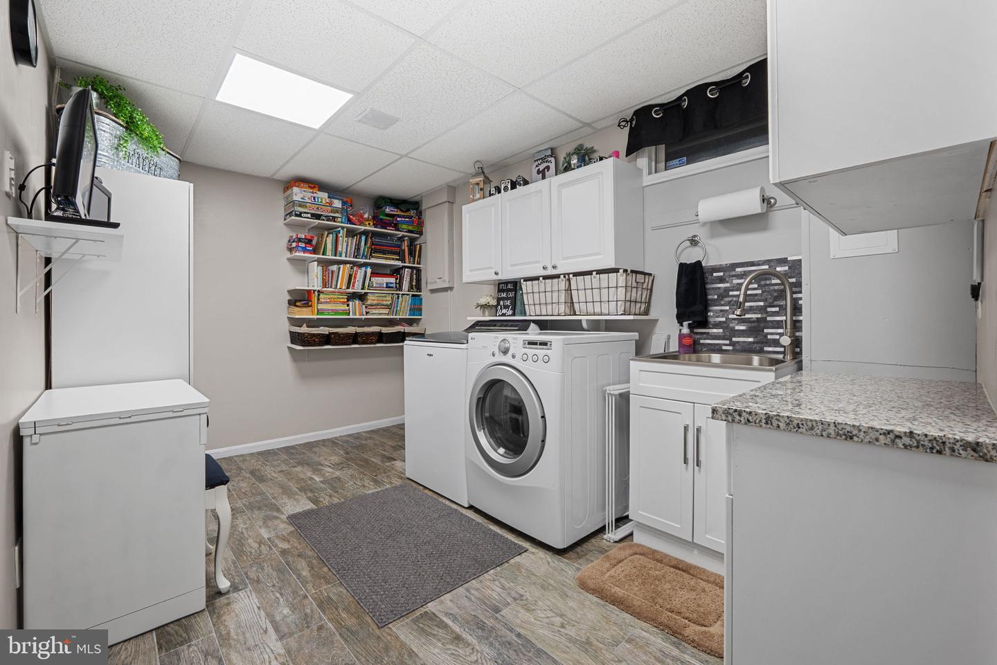 6362 WOODLAND RIDGE CT, CENTREVILLE, Virginia 20121, 4 Bedrooms Bedrooms, ,2 BathroomsBathrooms,Residential,For sale,6362 WOODLAND RIDGE CT,VAFX2256886 MLS # VAFX2256886