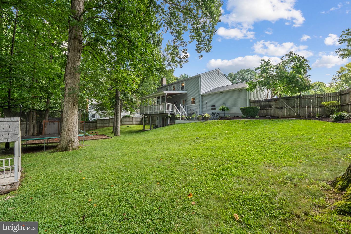 6362 WOODLAND RIDGE CT, CENTREVILLE, Virginia 20121, 4 Bedrooms Bedrooms, ,2 BathroomsBathrooms,Residential,For sale,6362 WOODLAND RIDGE CT,VAFX2256886 MLS # VAFX2256886