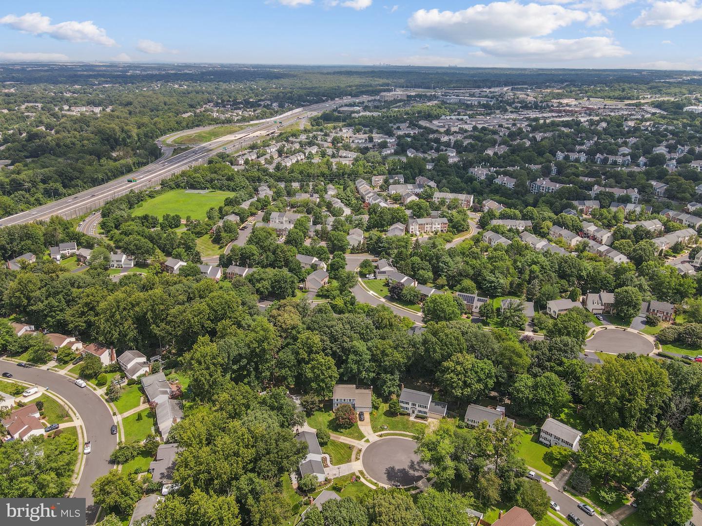 6362 WOODLAND RIDGE CT, CENTREVILLE, Virginia 20121, 4 Bedrooms Bedrooms, ,2 BathroomsBathrooms,Residential,For sale,6362 WOODLAND RIDGE CT,VAFX2256886 MLS # VAFX2256886