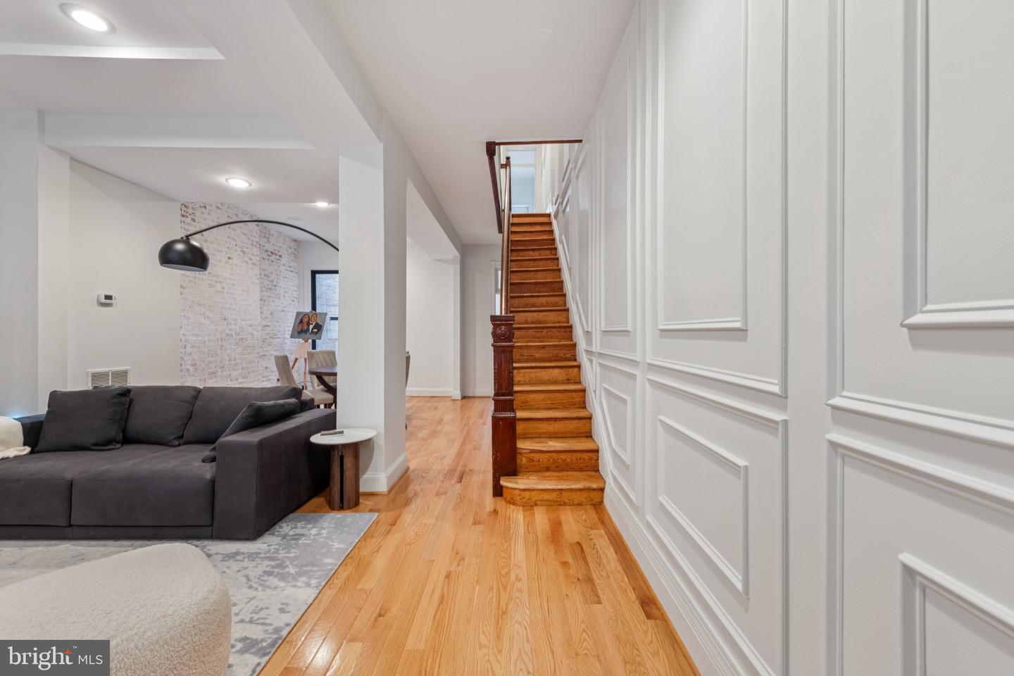 55 S ST NW, WASHINGTON, District Of Columbia 20001, 4 Bedrooms Bedrooms, ,3 BathroomsBathrooms,Residential,For sale,55 S ST NW,DCDC2211576 MLS # DCDC2211576